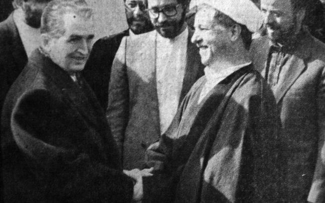 Photo of Akbar Hashemi Rafsanjani meeting with Ceausescu